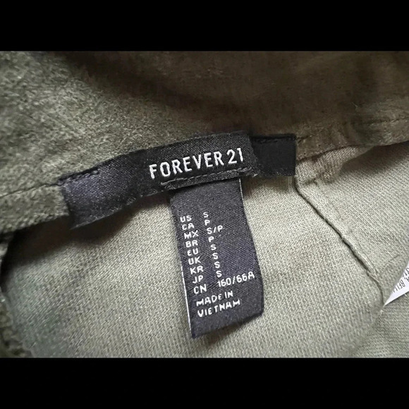 Forever21 velvet mini skirt - Picture 6 of 6